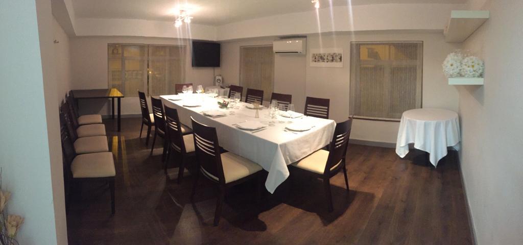 Pension Oasis Самора Экстерьер фото